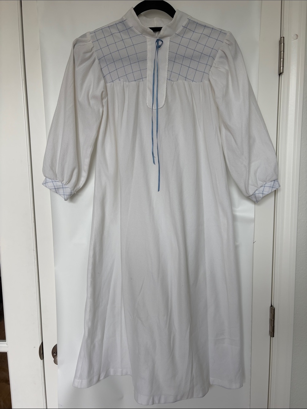 Vintage Pleasant Company American Girl Kirsten White Blue Nightgown Kid Size M